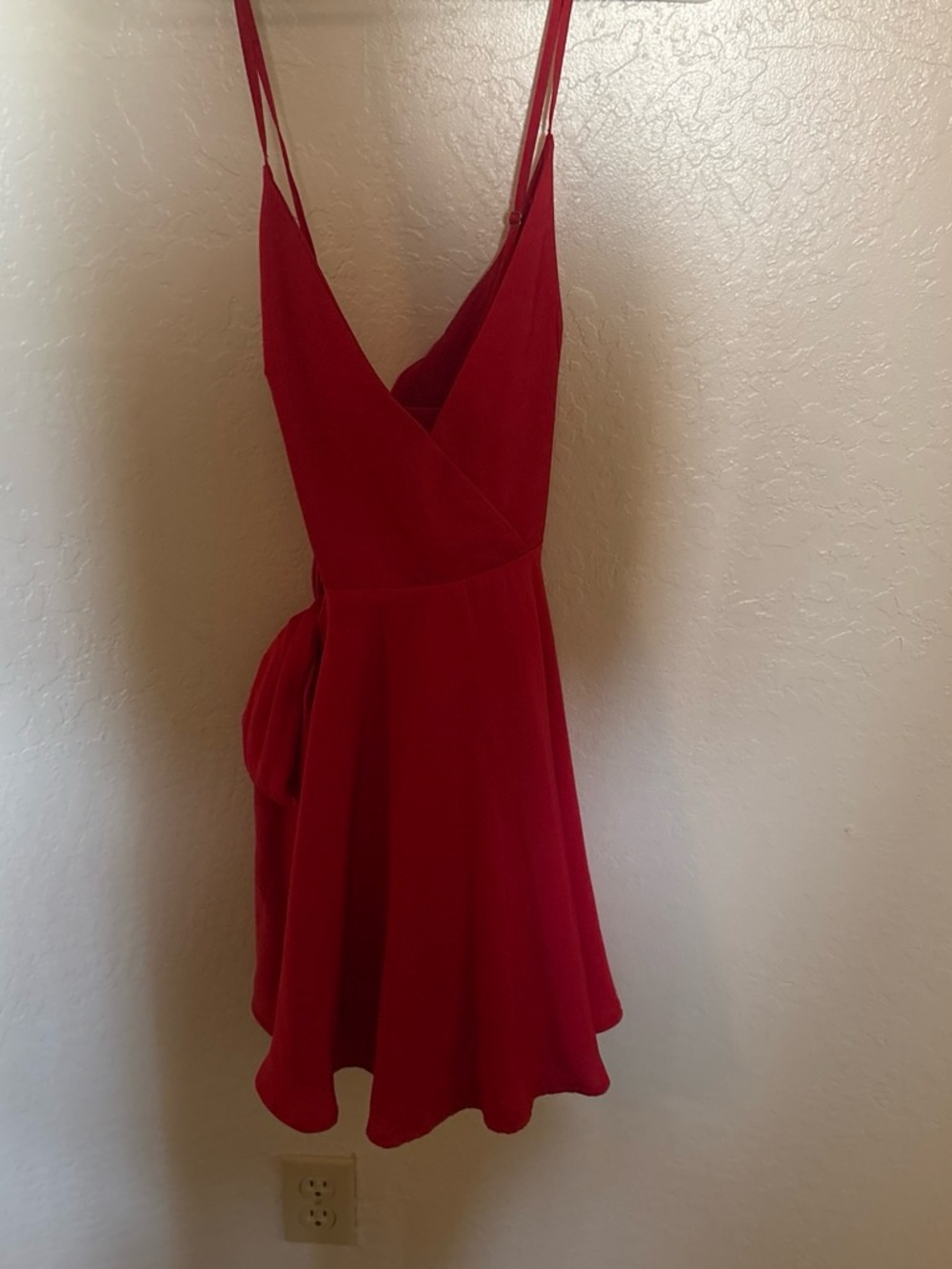 Selfie Leslie Wrap Mini Formal/Homecoming Red Dress XS
